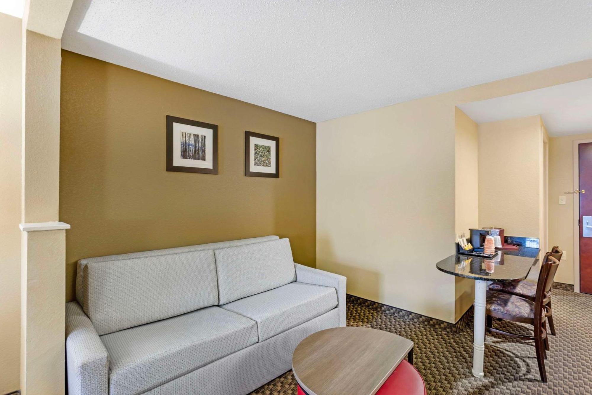 Comfort Inn & Suites Carneys Point Exteriér fotografie