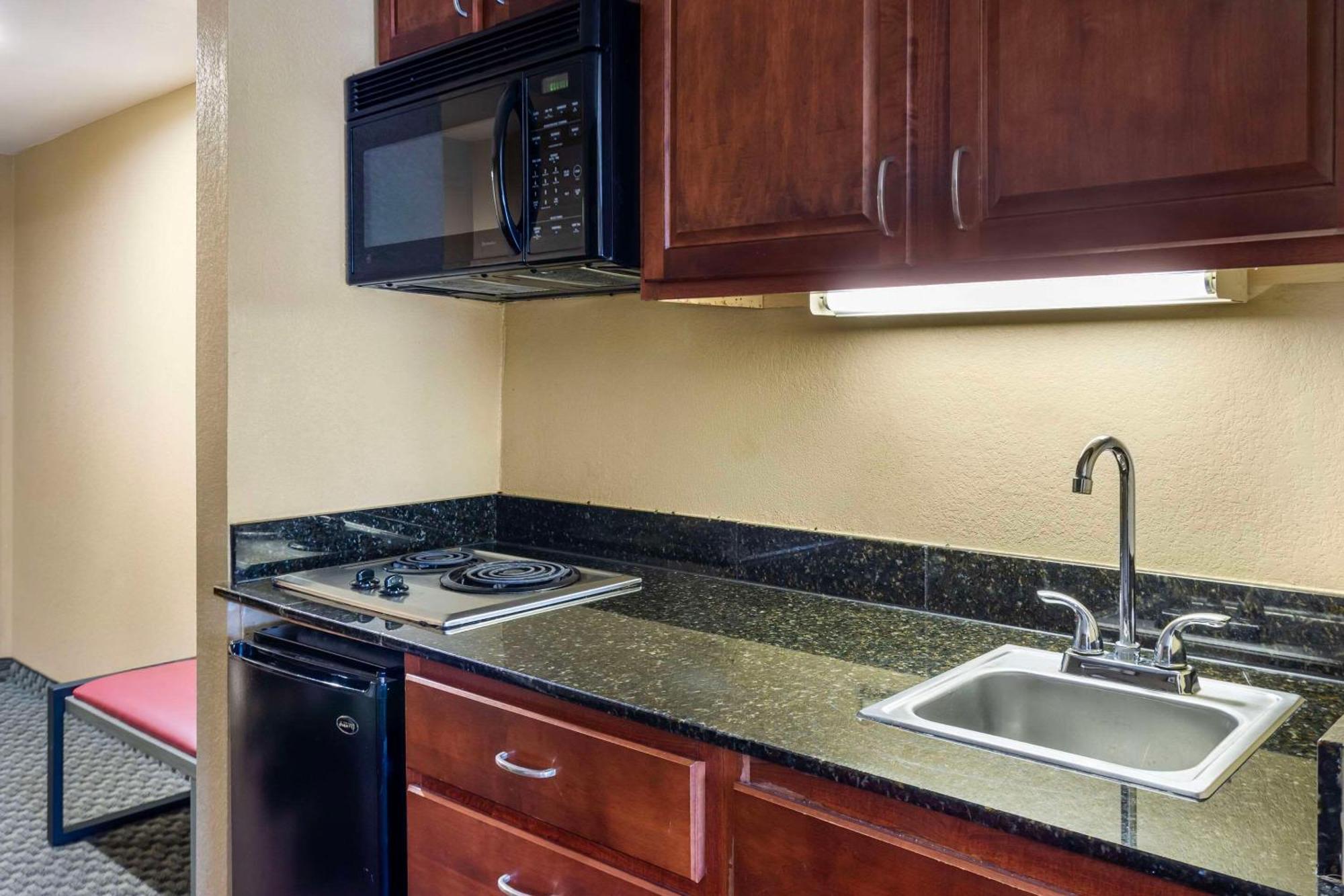 Comfort Inn & Suites Carneys Point Exteriér fotografie