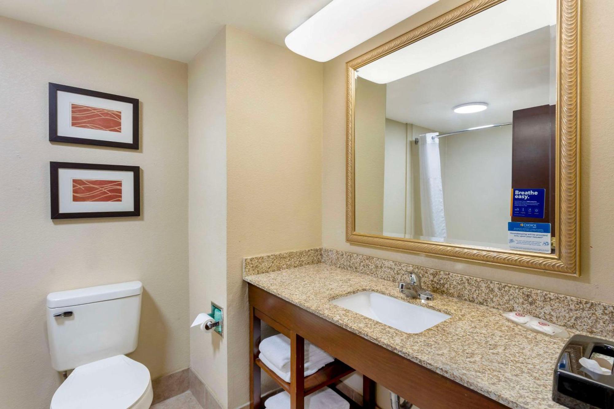 Comfort Inn & Suites Carneys Point Exteriér fotografie