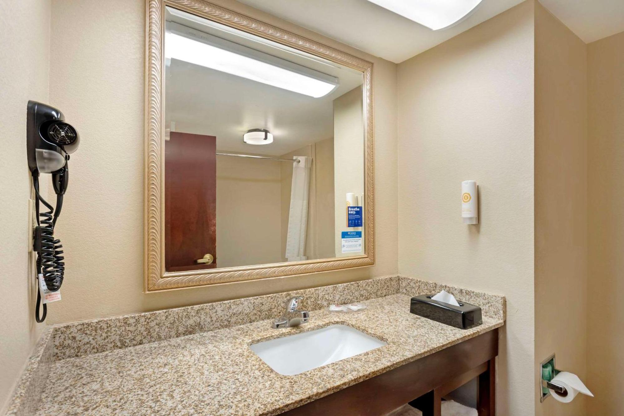 Comfort Inn & Suites Carneys Point Exteriér fotografie