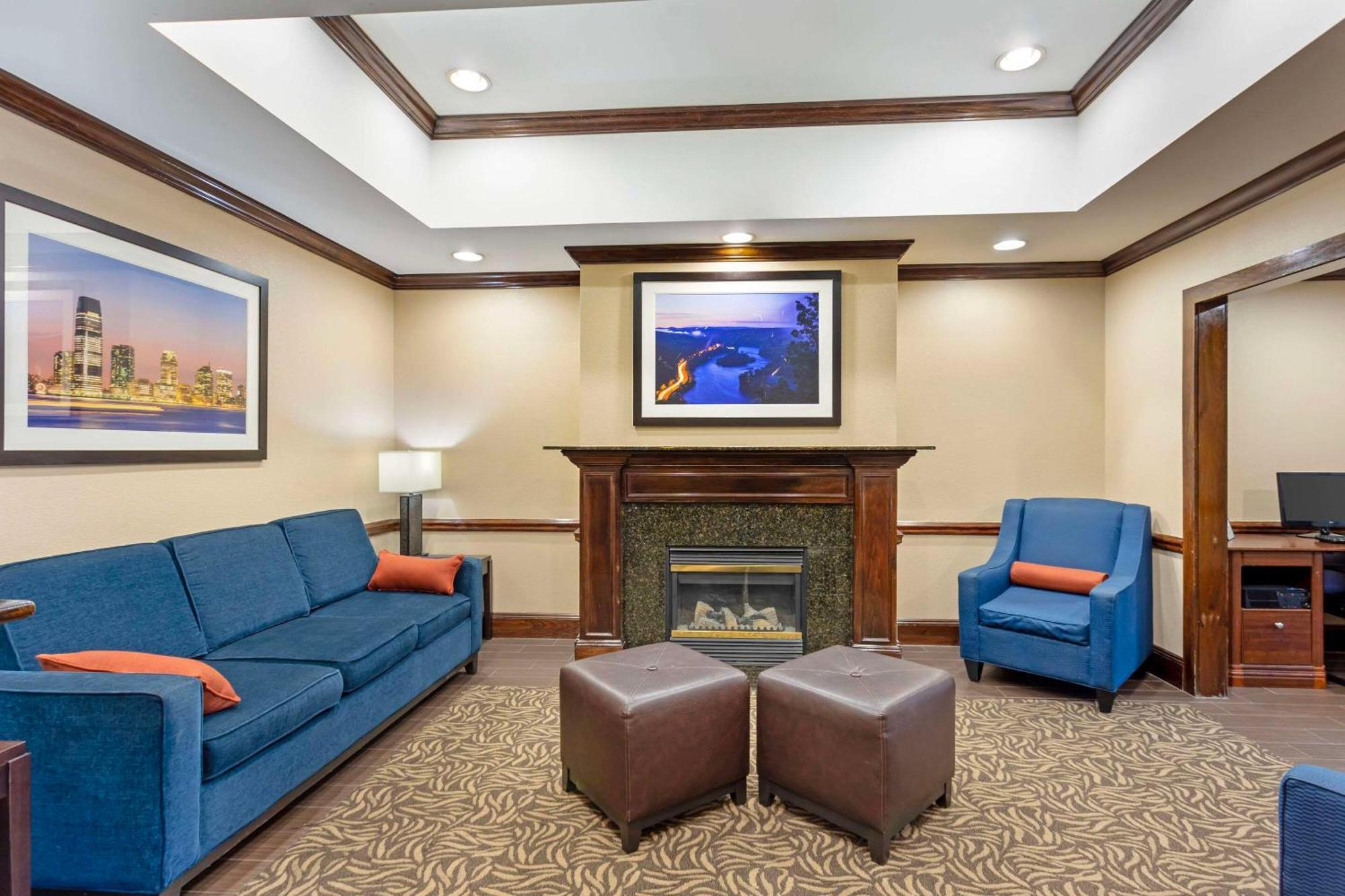 Comfort Inn & Suites Carneys Point Exteriér fotografie